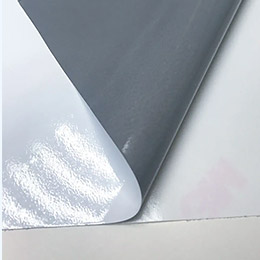 再剥離のり付き塩ビフィルム（裏グレー）